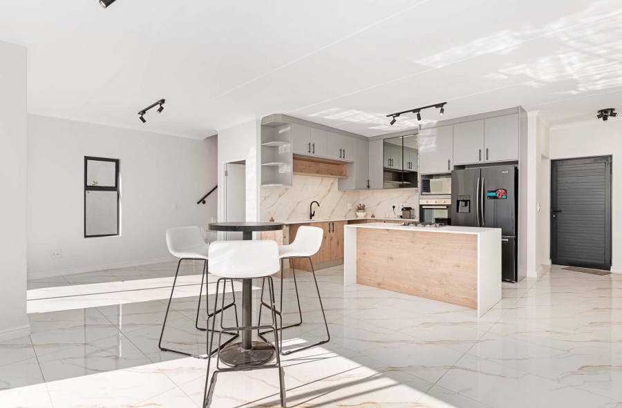3 Bedroom Property for Sale in Sandown Western Cape